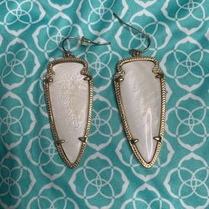 Kendra Scott Skylar Arrowhead Earrings